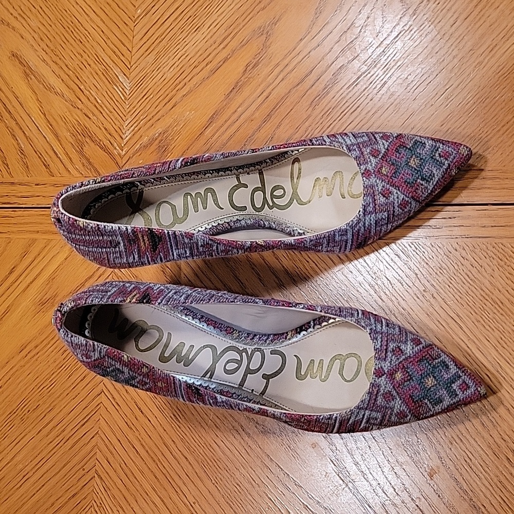 Sam Edelman Aztec Pattern Pumps Size 9 - Picture 7 of 8